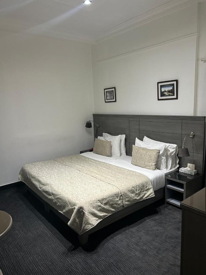 Single Room with Partial Sea View
